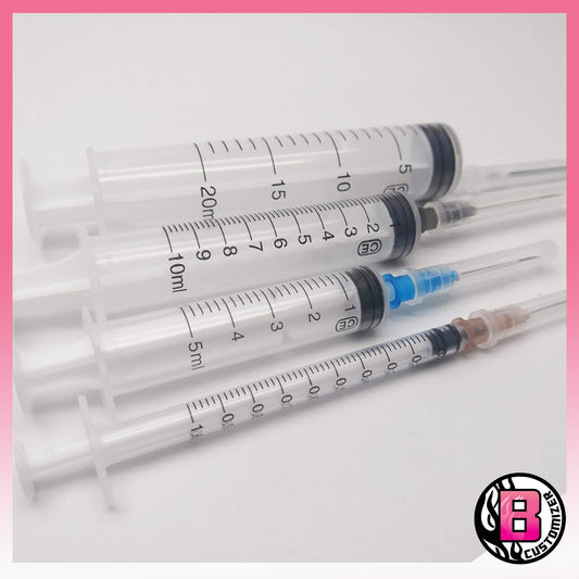 Syringe with needle (Disposable)