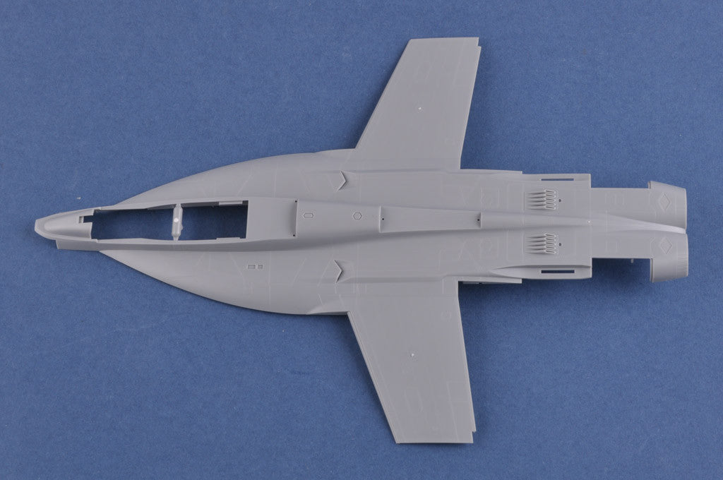Hobbyboss 1/48 F/A 18E Super Hornet ( 85812 )