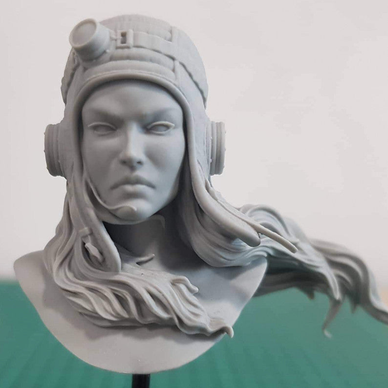 JourneyMan Miniature Road Girl Academy (Head bust)